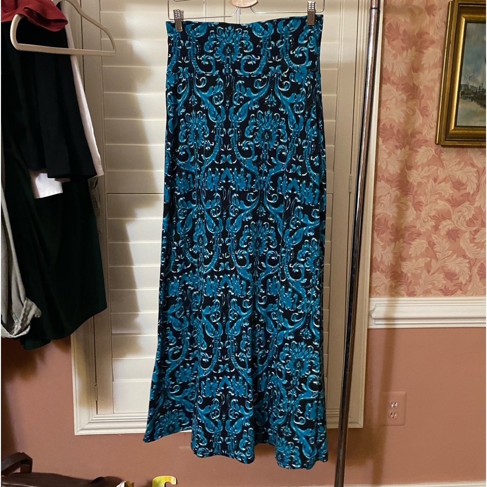 Promesa teal and black a-line maxi skirt 40”. Medium